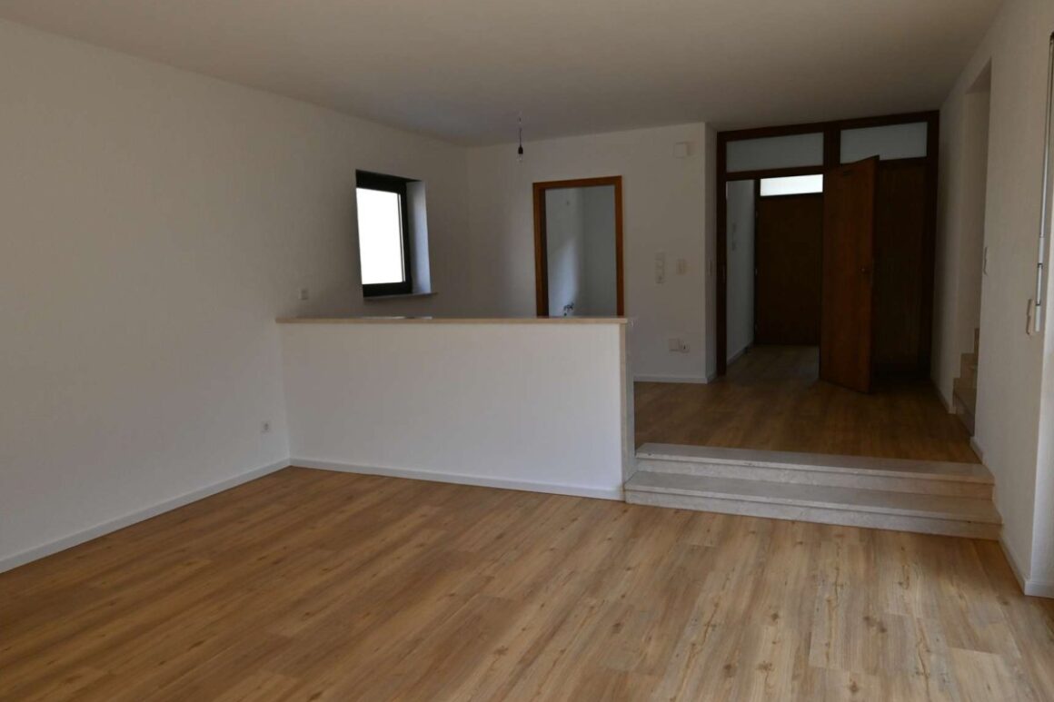 Wohn Und Esszimmer