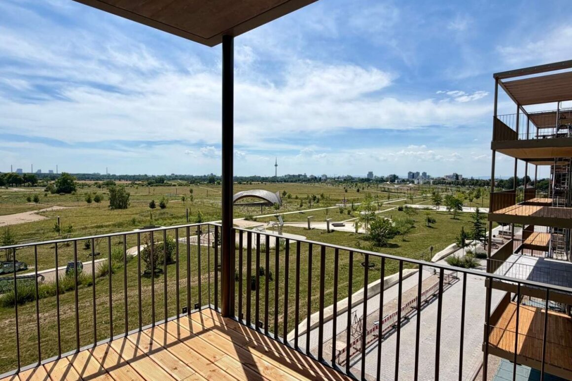 Süd West Balkon Mit Weitblick