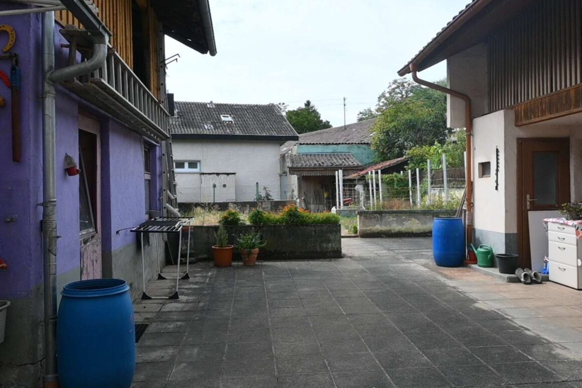 Innenhof Und Garten